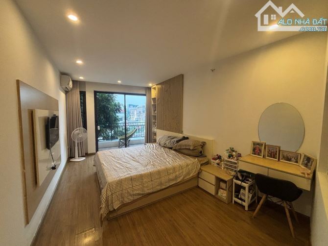 Bán nhà Giang Văn Minh 39m2, nhà đẹp ở ngay, khu phân lô, vài bước ra phố giá chỉ 9,5 tỷ