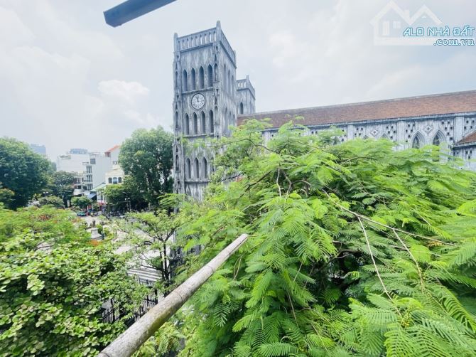 Bán nhà mặt phố Ấu Triệu Hoàn Kiếm, 65m2, mặt tiền 4m, 2 mặt phố, view Nhà Thờ