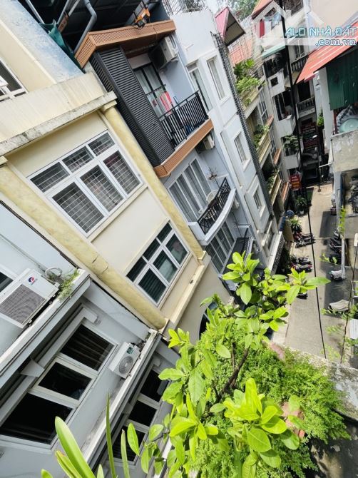 Bán nhà mặt phố Ấu Triệu Hoàn Kiếm, 65m2, mặt tiền 4m, 2 mặt phố, view Nhà Thờ