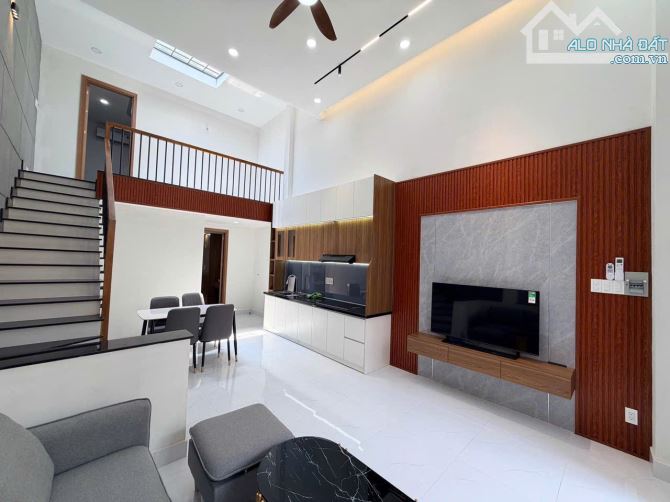 CHỈ VỚI 4 TỶ – NHÀ NGAY HÀNG XANH – GIÁ HIẾM TRONG KHU - SHR - FULL NT - 60M2