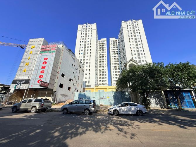 Đất Vàng 3 Mặt Tiền KD 10×29 Ngay Vincom Sát Chung Cư Phúc An