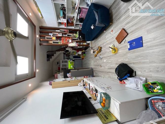 SIÊU PHẨM HOÀNG HOA THÁM BA ĐÌNH - NGÕ NÔNG GẦN PHỐ - KHU VỰC DÂN TRÍ CAO