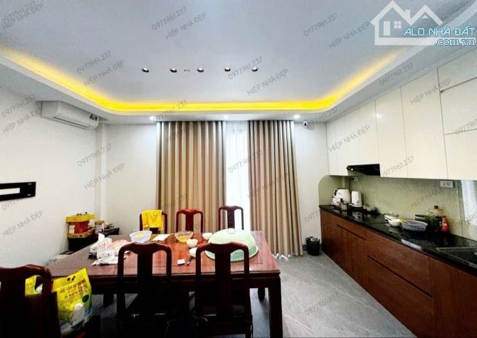 BÁN NHÀ MAI DỊCH 71m2 × 6T THANG MÁY × MT 5m. 2 Ô TÔ TRÁNH ĐỖ + VỈA HÈ + LÔ GÓC + V.PHÒNG