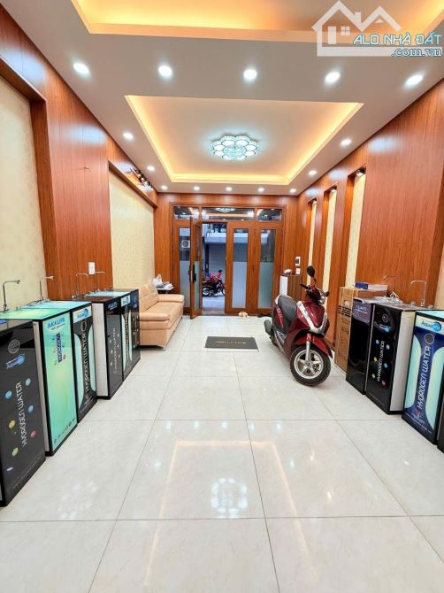 PHÂN LÔ PHAN VĂN TRƯỜNG, ĐH SƯ PHẠM, 2 MẶT TIỀN OTO NGÕ THÔNG KINH DOANH, 42m 6 Tầng 17 Tỷ