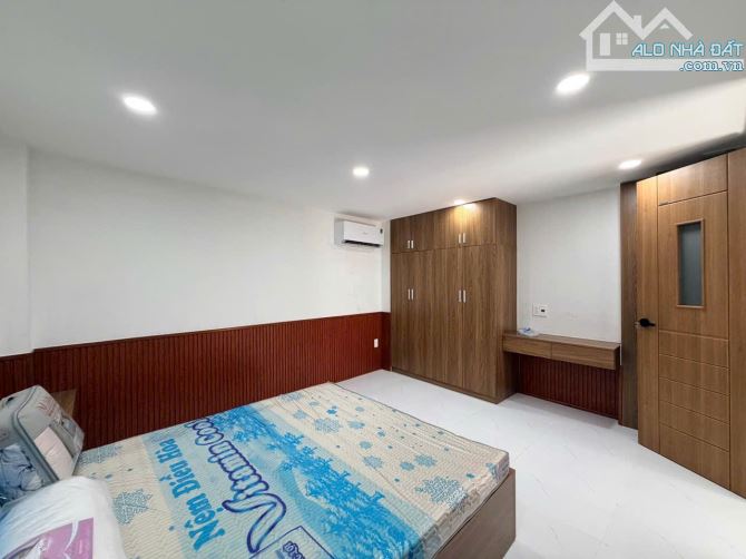 CHỈ VỚI 4 TỶ – NHÀ NGAY HÀNG XANH – GIÁ HIẾM TRONG KHU - SHR - FULL NT - 60M2 - 5