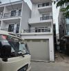 Cần bán gấp nhà 4 tầng lô góc đường ô tô tránh Gia Lâm, Hà nội nhỉnh 9 tỷ