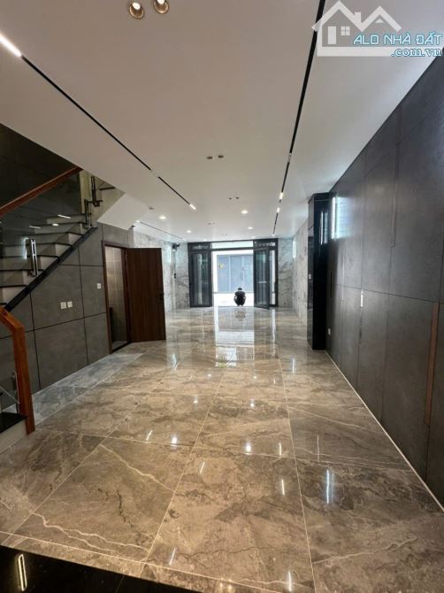 Nhà Mới Bà Điểm – hẻm xe hơi 7m