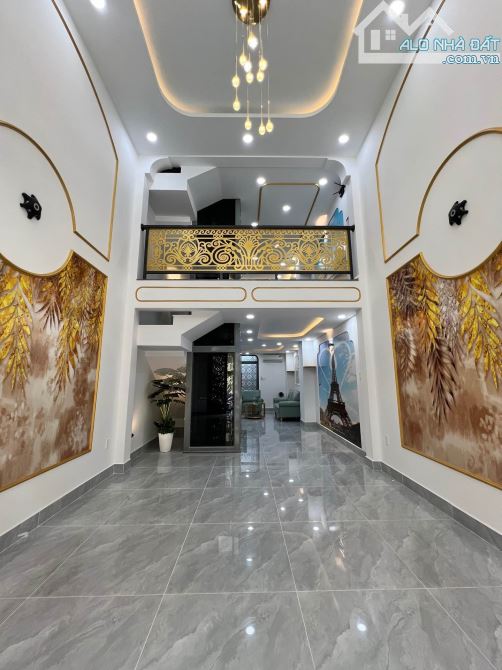 NHÀ MỚI XÂY 5 TẦNG CÓ THANG MÁY NỘI THẤT CAO CẤP KHU VIP GÒ VẤP – GIÁ 13.5