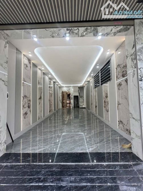 XUÂN THỦY, CẠNH ĐH SƯ PHẠM, 15m RA OTO TRÁNH, 36m, 7 TẦNG THANG MÁY MỚI TINH, 11.8 Tỷ