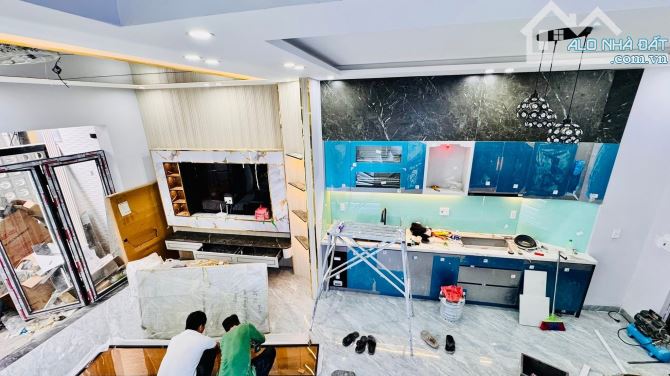 🔥 Nhà 3 tầng kiệt k251/.. Thái Thị Bôi . Thanh Khê DT :62 x3  Tầng 3 PN ,4 WC , - 1