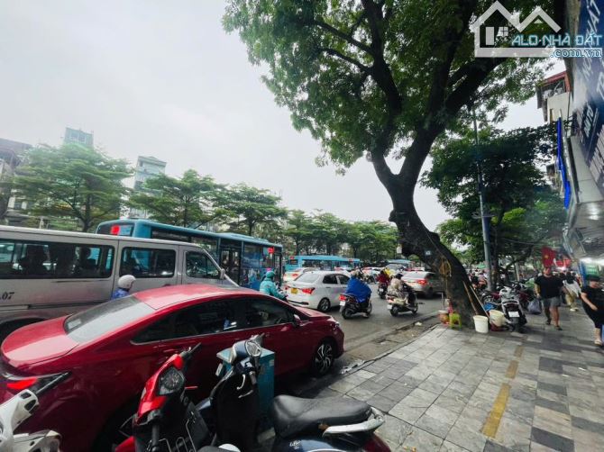 Phố Trần Nhật Duật, phố cổ Hoàn Kiếm, ôtô tránh nhau, DT 95m2, 2 tầng, MT 6.3, giá 35.5 tỷ