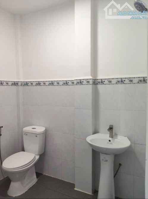 Chủ Cần Tiền  Cho con đi Du Học Bán Nhanh Căn nhà Ngay Tân Hiệp 6 Hóc Môn Sổ Hồng Riêng - 1