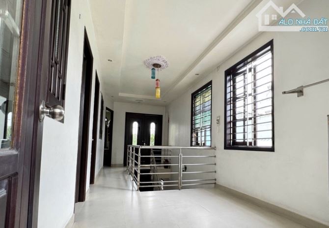 BIỆT THỰ _ MẶT TIỀN _ QUẬN 12 _ LÔ GÓC KHÔNG LỘ GIỚI _ 170M² - 3