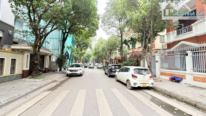 CHÍNH CHỦ CHO THUÊ BIỆT THỰ MẶT PHỐ KĐT MỸ ĐÌNH, GIÁ TỐT VÀO LUÔN. 210m2 - 38 TRIỆU. - 4