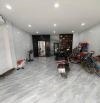 Siêu phẩm An Dương Vương View triệu đô, ô tô đỗ cửa