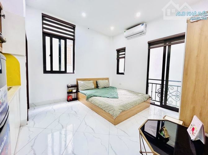 Bán toà CHDV Lê Duẩn gần ô tô ngõ 3 gác thông KD gần DH Bách Kinh Xây, 50m2*6T 10P KK