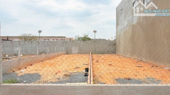 Đất gần ngã tư Chiêu Liêu, phường Tân Đông Hiệp, TP Dĩ An