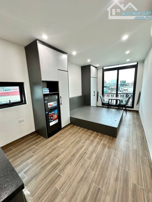 Toà CHDV Khương Trung, 70m2*7T, MT 5.6M, lô góc, 17 phòng KK, đủ PCCC, dòng tiền 7%/năm!