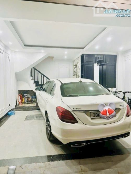 SIÊU PHẨM TÂY HỒ – 7 TẦNG THANG MÁY – GARA Ô TÔ – MẶT NGÕ- LÔ GÓC – NỘI THẤT ĐẲNG CẤP.