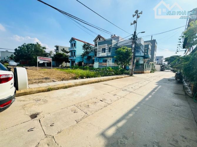 Bán đất Quang Minh Mê Linh 140m2, mặt tiền 7m, có sẵn nhà xưởng, dòng tiền hơn 100 triệu/n - 1