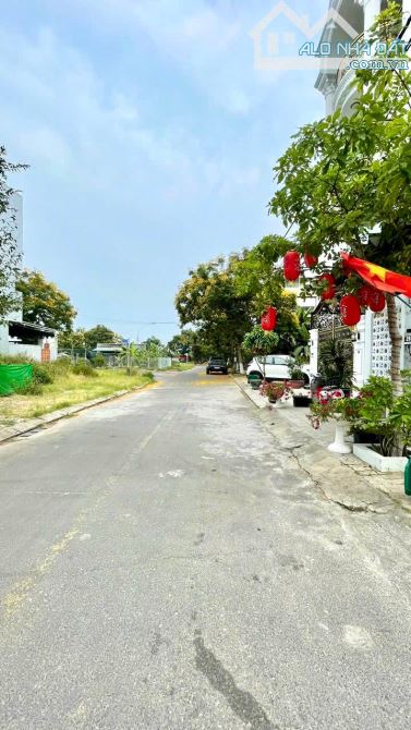 BÁN ĐẤT TẶNG NHÀ CẤP 4 MẶT TIỀN - HOÀ PHÚ 5, P. HOÀ KHÁNH, TP. ĐÀ NẴNG - 1