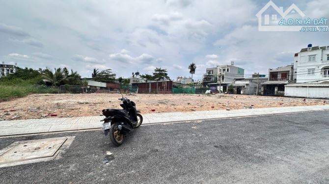 Bán đất đường Thạnh Xuân 31 phường Thạnh Xuân Quận 12 đường 7m DT 100m² (4*25m) Giá 4,6tỷ - 1