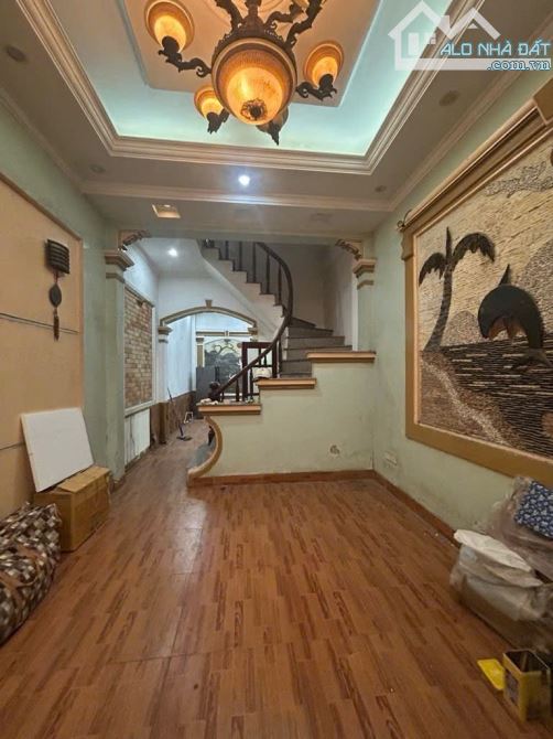 Nhà đẹp Quan Hoa 48m2, lô góc, gần viện GTVT, nhỉnh 11 tỷ