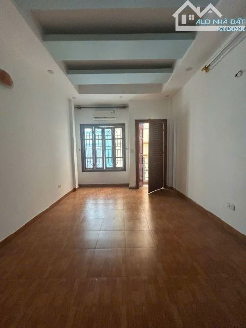 Nhà đẹp Quan Hoa 48m2, lô góc, gần viện GTVT, nhỉnh 11 tỷ