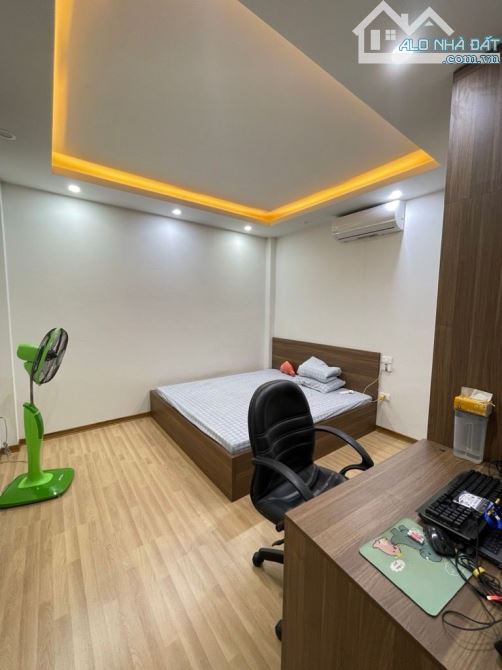 Bán nhà 31m2 x 5 tầng Bát Khối - Đông Dư - Gia Lâm - 3