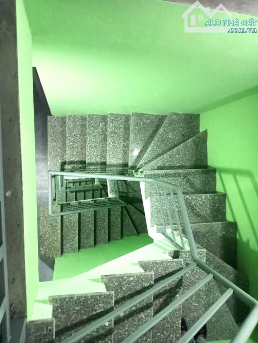 Bán nhà mặt phố Hoàng hoa thám, đoạn cuối phố