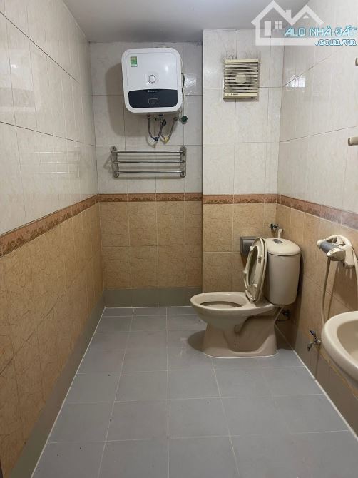 BIỆT THỰ MẶT HỒ TRUNG KÍNH - TÂM ĐIỂM KẾT NỐI CẦU GIẤY -HƯỞNG LỢI TRỌN VẸN TỪ VÀNH ĐAI 2.