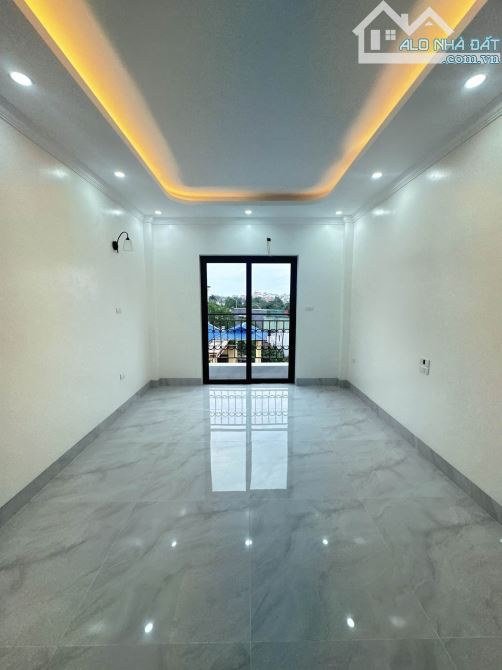 Bán nhà Đức Giang vinh Hưng HN 65m2 mt 5m oto cách nhà 5m nhỉnh 9 tỷ có thương lượng - 4