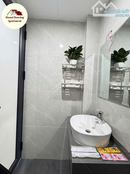 Cho thuê Phòng Studio Full đồ Võ Chí Công, 25m2, ban công giá 5.8 tr - 8