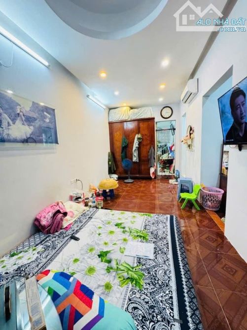 Bạch Mai - Tạ Quang Bửu - ngõ thẳng tắp ra phố - 40m2 - 3 tầng - lô góc - chỉ 4.8 tỷ - 1
