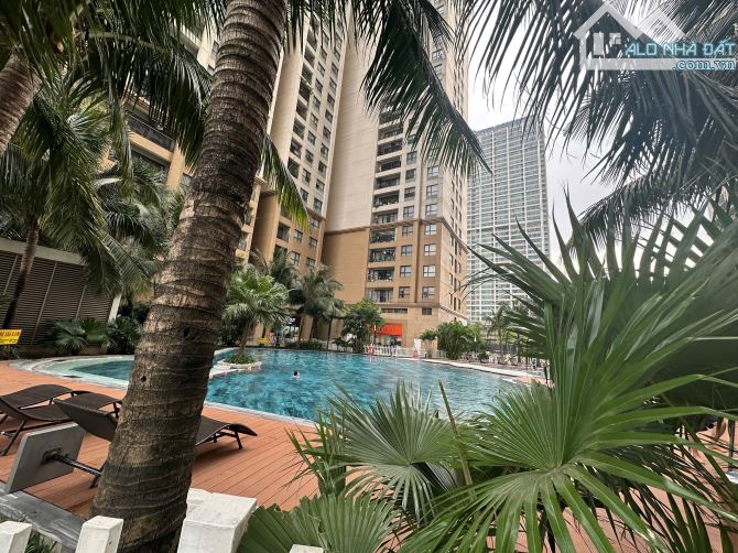 Bán căn hộ chung cư cao cấp tại Cầu Giấy 2 ngủ nội thất cơ bản 6.3 tỷ