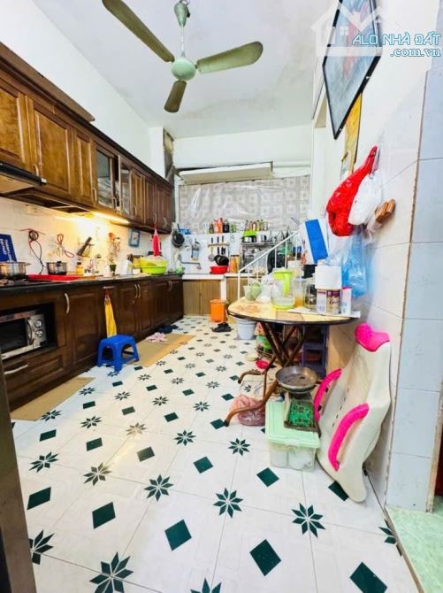 Bạch Mai - Tạ Quang Bửu - ngõ thẳng tắp ra phố - 40m2 - 3 tầng - lô góc - chỉ 4.8 tỷ - 2