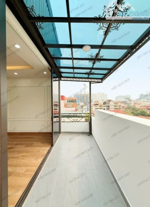 BÁN NHÀ CẦU GIẤY 70m2 × 6T THANG MÁY × MT 5m. 2 Ô TÔ TRÁNH ĐỖ + VỈA HÈ + LÔ GÓC + V.PHÒNG