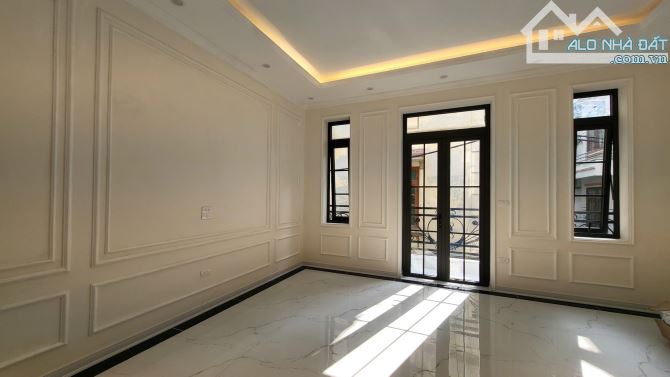 Bán nhà riêng mặt ngõ 130 Xuân Thủy, 42m2, 4 tầng, MT 4.6m, KD, 2 thoáng, 16.5 tỷ