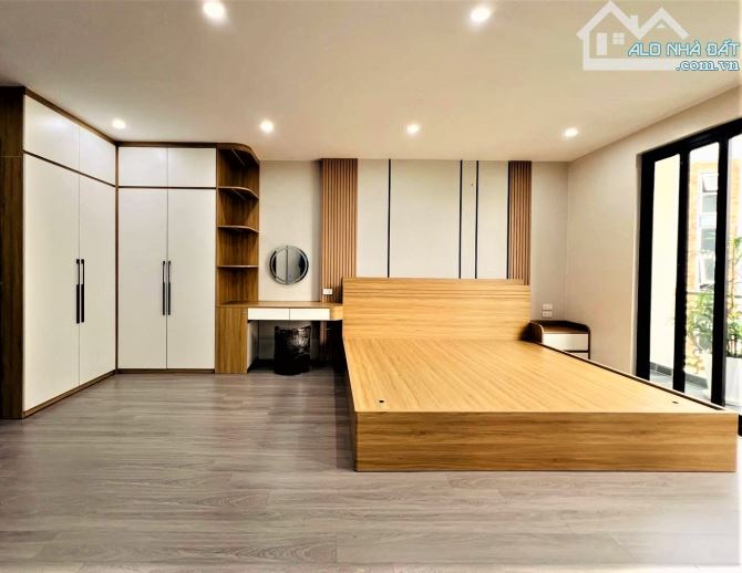 10m ra ô tô 30m ra phố Hoàng Ngân - Cầu Giấy. DT 50m2 - 6T thang máy - giá chỉ 14.x tỷ