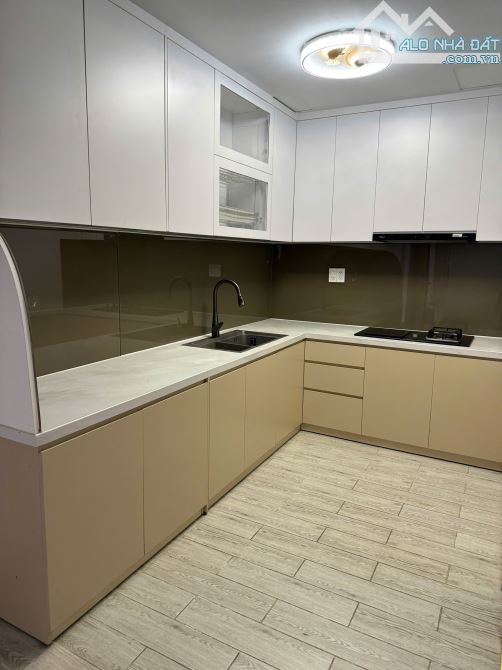 Căn hộ quận 7, 3pn, shr, nhà đẹp thoáng mát, nhận nhà ngay. - 4