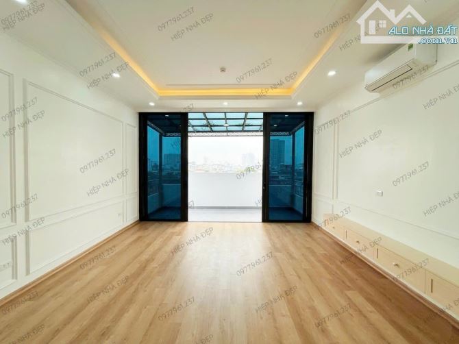 BÁN NHÀ CẦU GIẤY 70m2 × 6T THANG MÁY × MT 5m. 2 Ô TÔ TRÁNH ĐỖ + VỈA HÈ + LÔ GÓC + V.PHÒNG