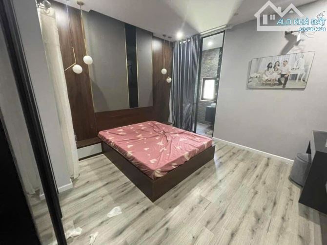Cần bán nhà gác vị trí đẹp mặt tiền đường Nại Hiên Đông 11, Phường Nại Hiên Đông, Sơn Trà,