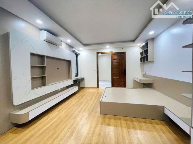 BÁN NHÀ ĐỘI CẤN BA ĐÌNH 40M 6 TẦNG THANG MÁY NHÀ MỚI ĐẸP LONG LANH FULL NỘI THẤT CHỈ 14.6