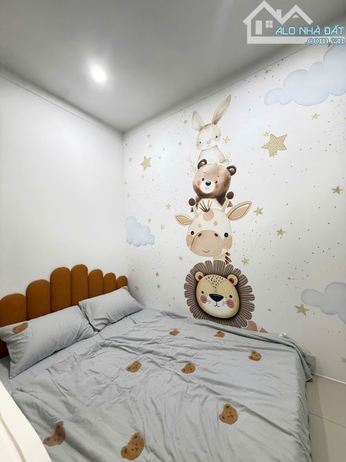 Căn nhà 1 mê hẻm 53 Phạm Ngũ Lão - Lên ngã 6 2km - 12