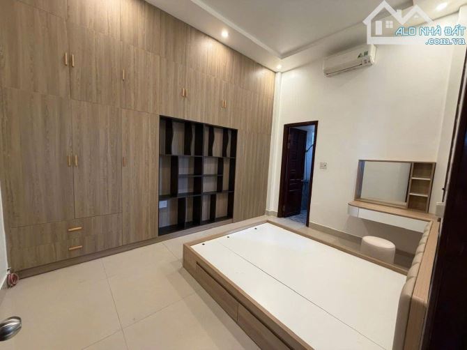 ✅Cho thuê nhà 3 tầng mặt tiền Hàn Mặc Tử✅Nhà full nội thất nằm cạnh sông khí hậu mát mẻ - 2