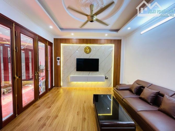 Bán nhà Đông Dư - Gia Lâm  - Hà Nội, 30m2 x 5 tầng, tặng full nội thất - 3