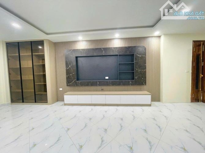 BÁN NHÀ ĐỘI CẤN BA ĐÌNH 40M 6 TẦNG THANG MÁY NHÀ MỚI ĐẸP LONG LANH FULL NỘI THẤT CHỈ 14.6