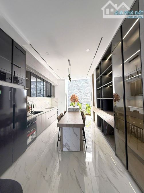 Căn nhà 1 mê hẻm 53 Phạm Ngũ Lão - Lên ngã 6 2km - 5