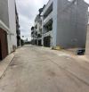 BÁN LÔ  ĐẤT ĐẸP 86M2 ,NGAY CHỢ BÀ ĐIỂM , 4 TỶ 300 , ĐƯỜNG Ô TÔ , SỔ HỒNG RIÊNG