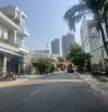 Bán mặt tiền Nguyễn văn Trỗi. DT :372m2 ngang 8m. Nhà 3 tầng 41p cho thuê 80tr/tháng